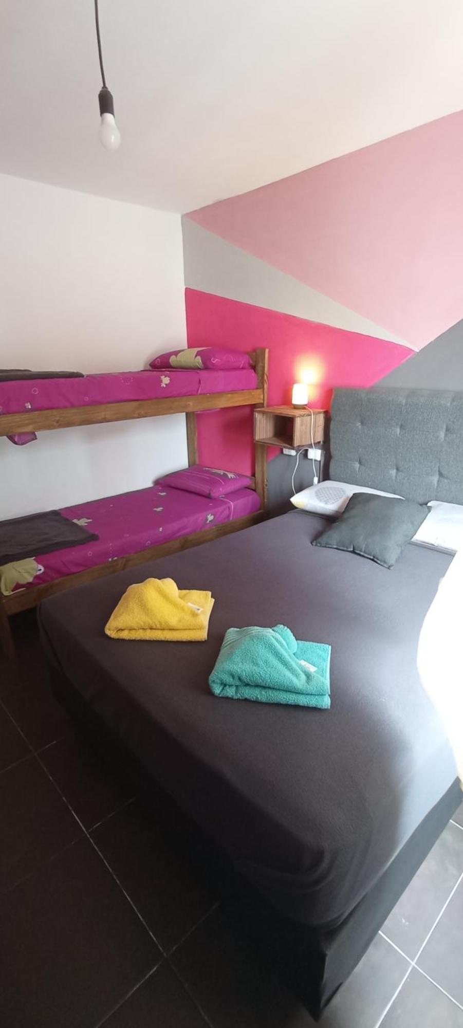 Gueemes Hostel Кордова Экстерьер фото